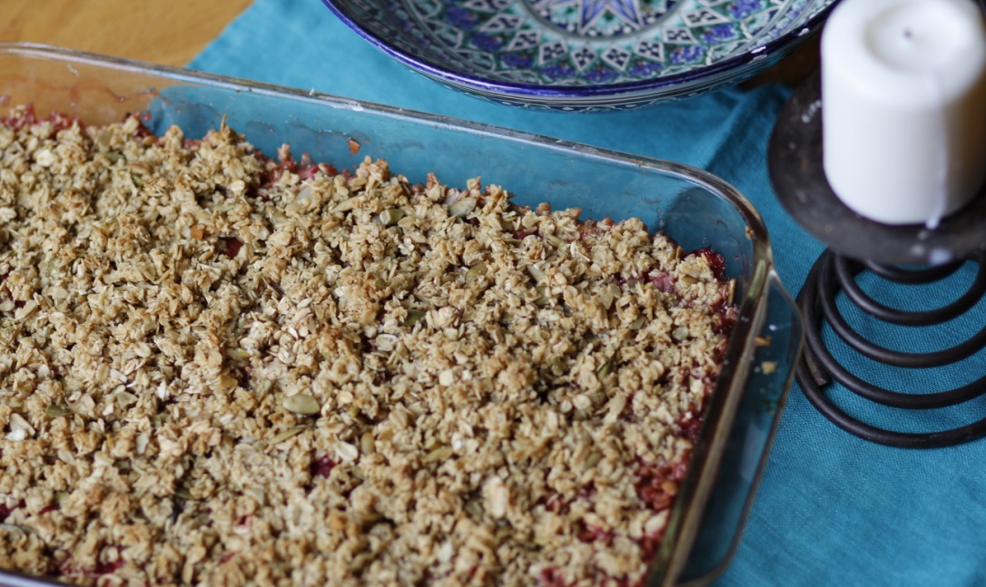 rhubarb strawberry crumble