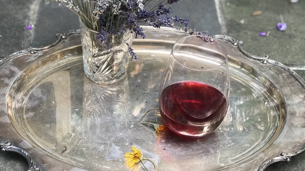 What is hibiscus tea good for
