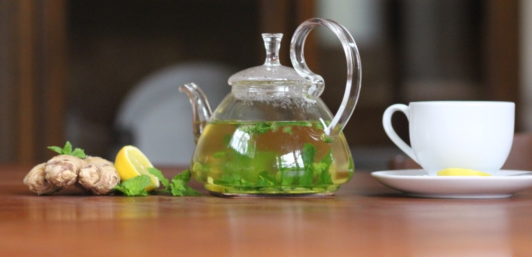 ginger and mint tea